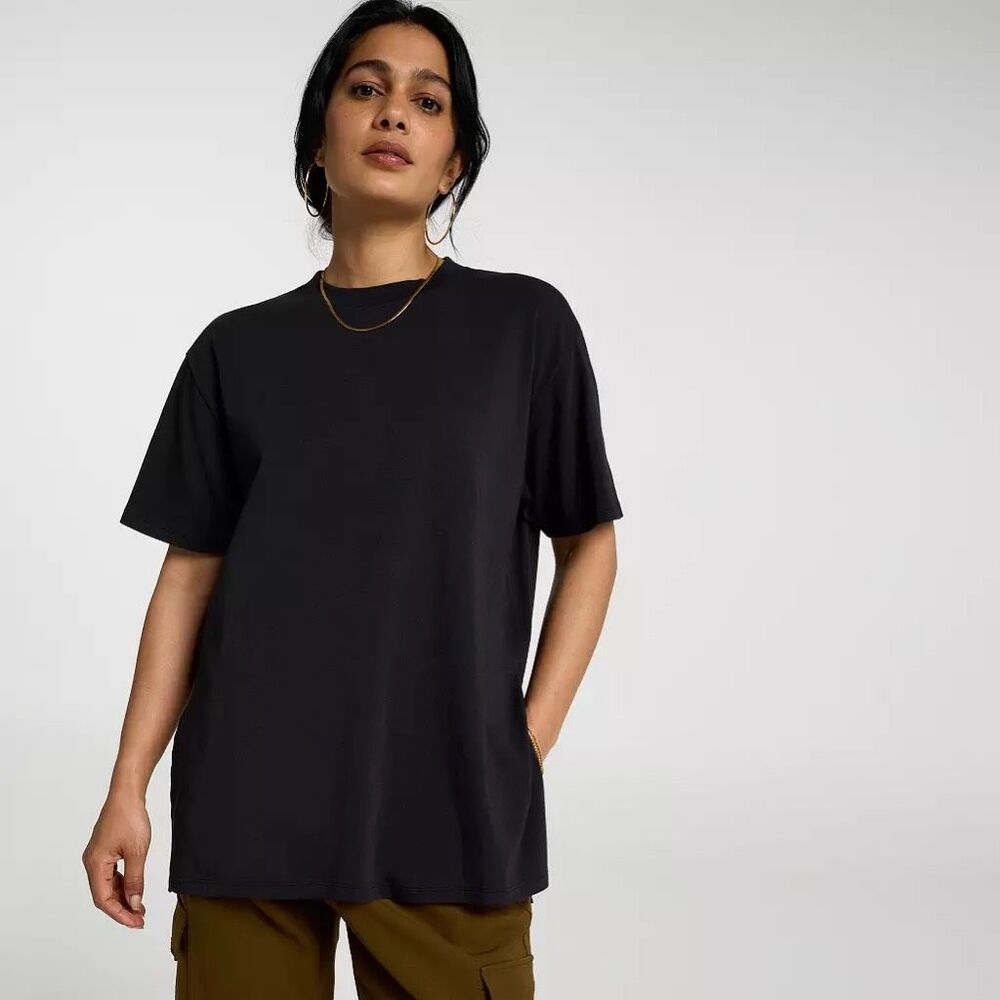 CALIA by Carrie Underwood NWT Everyday Relaxed Tee Pure Black